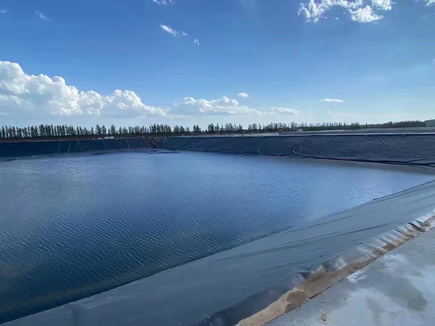 牧原集團(tuán)沼氣池建設(shè)項目